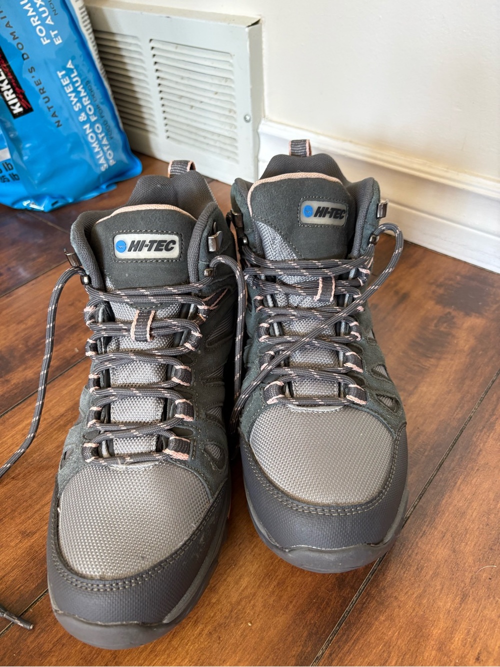 Hi-Tec Gray and Beige Outdoor Lace-Up Shoe